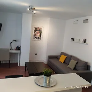 https://apartamento-centro-parking-incluido.1costadelsol.com